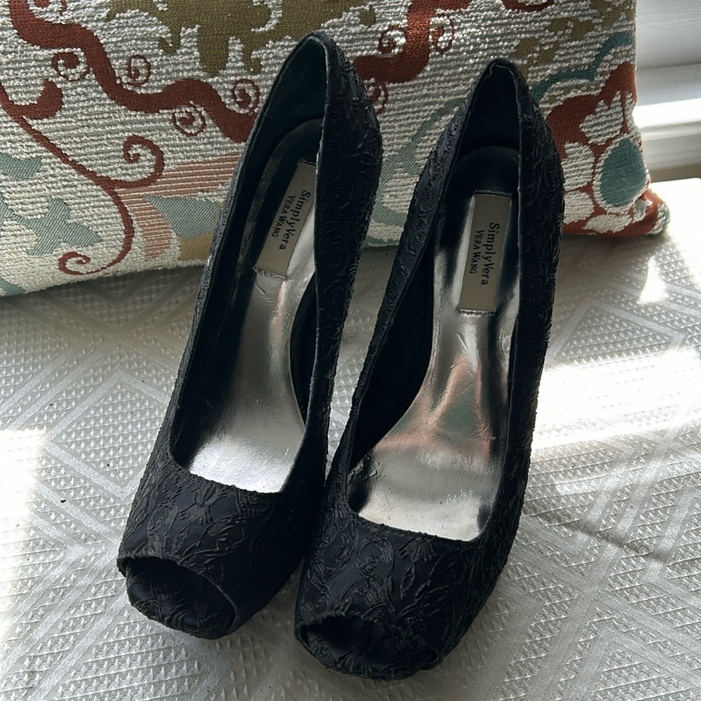 Vera Wang Peep Toe Stilettos. Size 6 1/2M